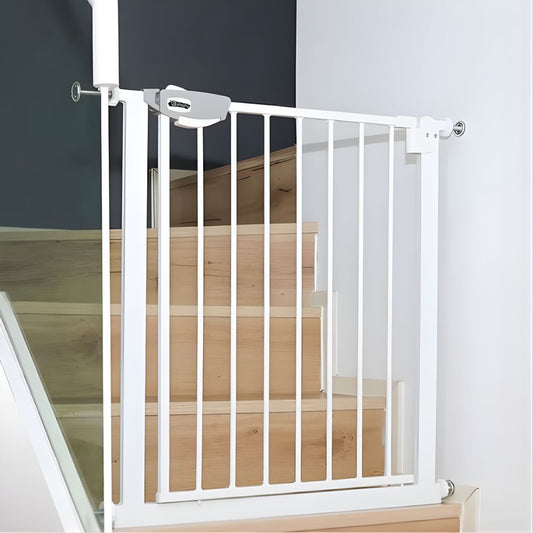 Gyerek biztonsági kapu 77-82 cm közelről